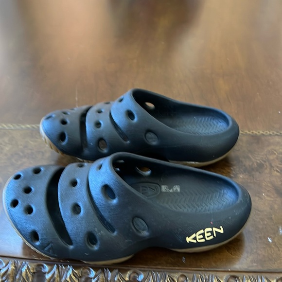 Keen Shoes - KEEN Yogui Arts Clogs / slip on